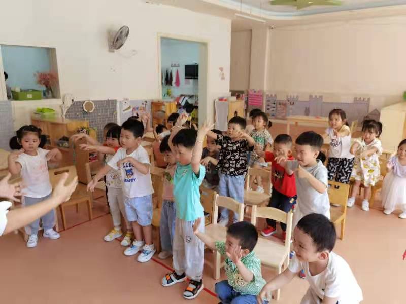 https://ljyey.wxlxjy.com/contents/sitefiles2044/10222167/images/25767722.jpg