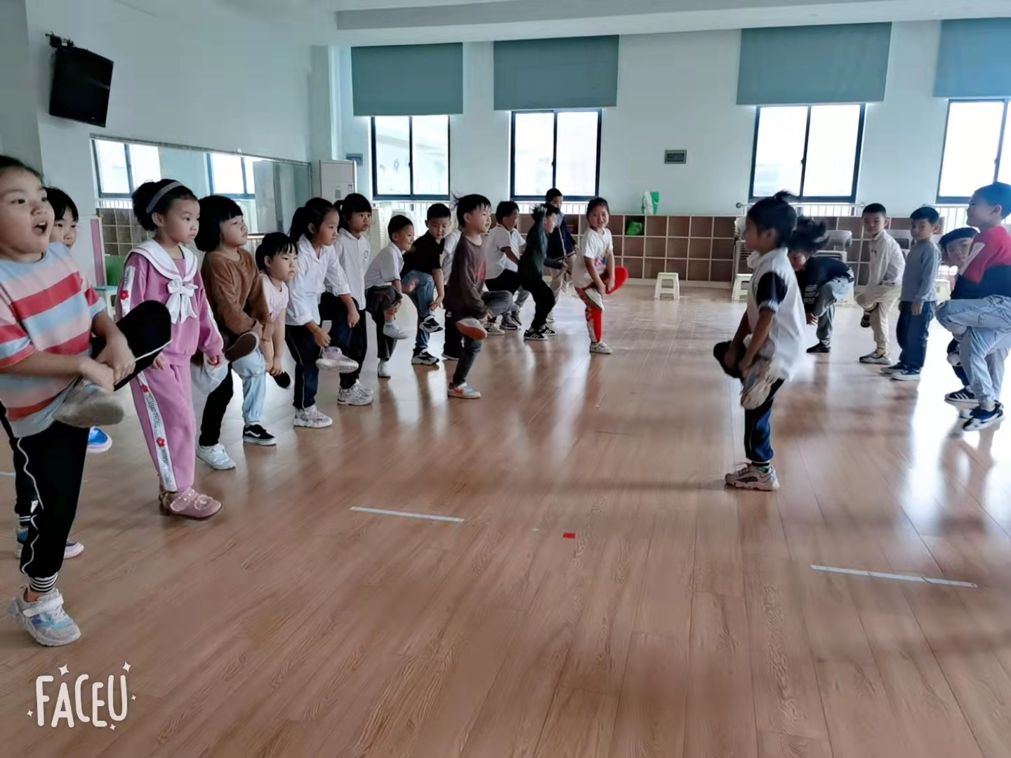 https://ljyey.wxlxjy.com/contents/sitefiles2044/10222167/images/26042953.jpg