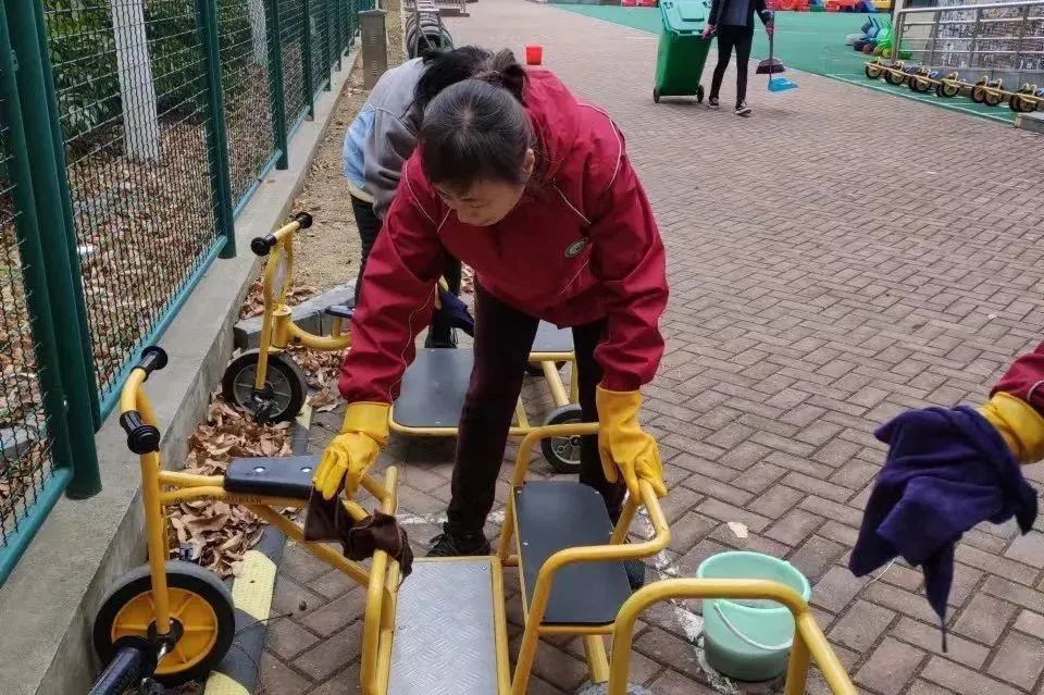 https://ljyey.wxlxjy.com/contents/sitefiles2044/10222167/images/41151529.jpeg