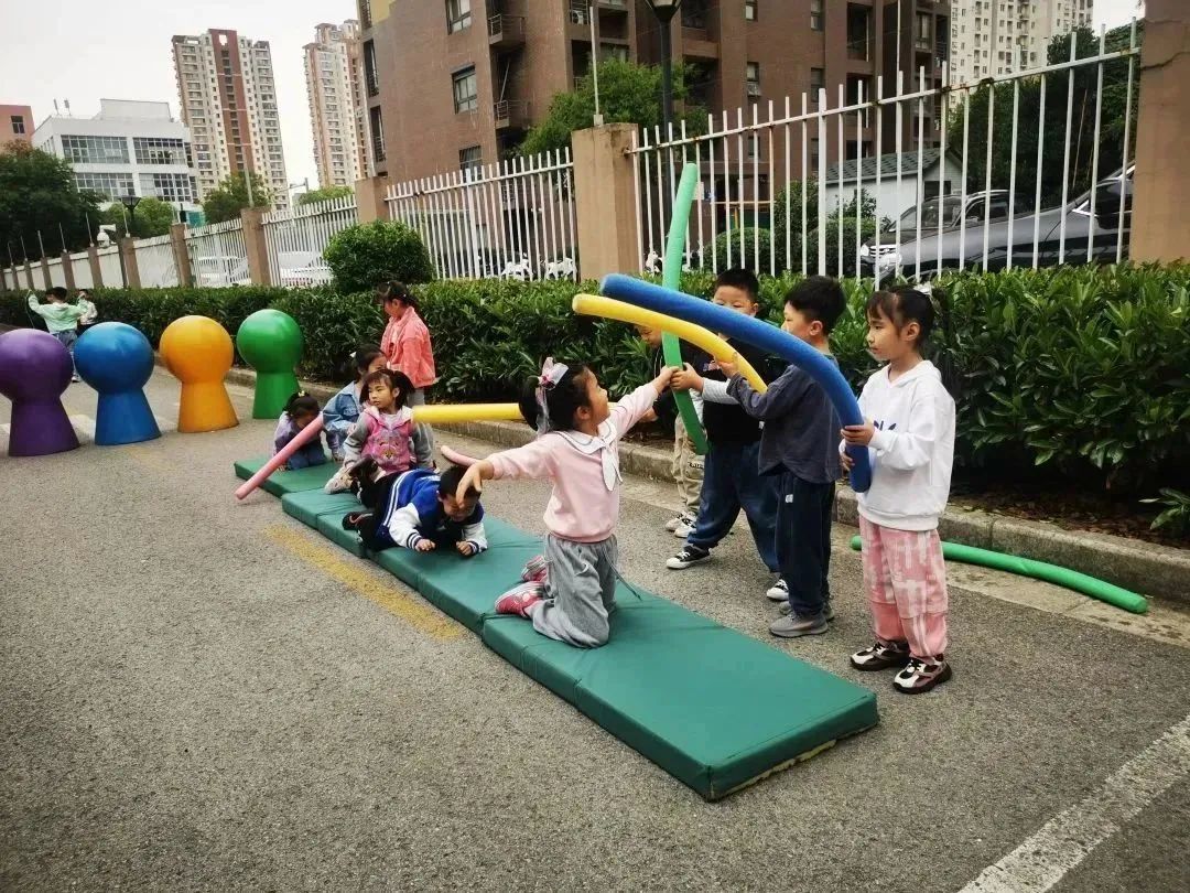 https://ljyey.wxlxjy.com/contents/sitefiles2044/10222167/images/43572748.jpeg