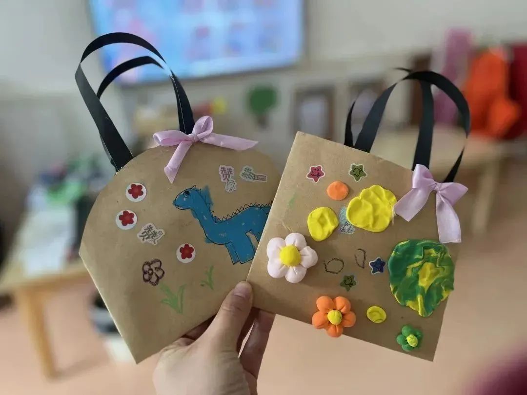 https://ljyey.wxlxjy.com/contents/sitefiles2044/10222167/images/43572802.jpeg