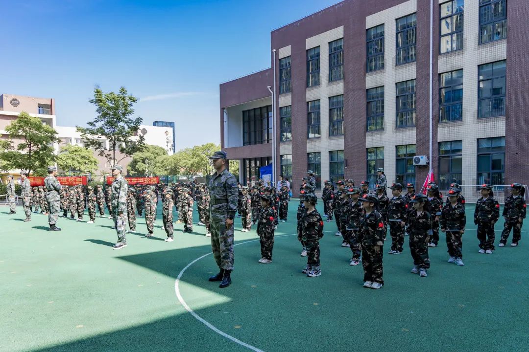 https://ljyey.wxlxjy.com/contents/sitefiles2044/10222167/images/43572916.jpeg