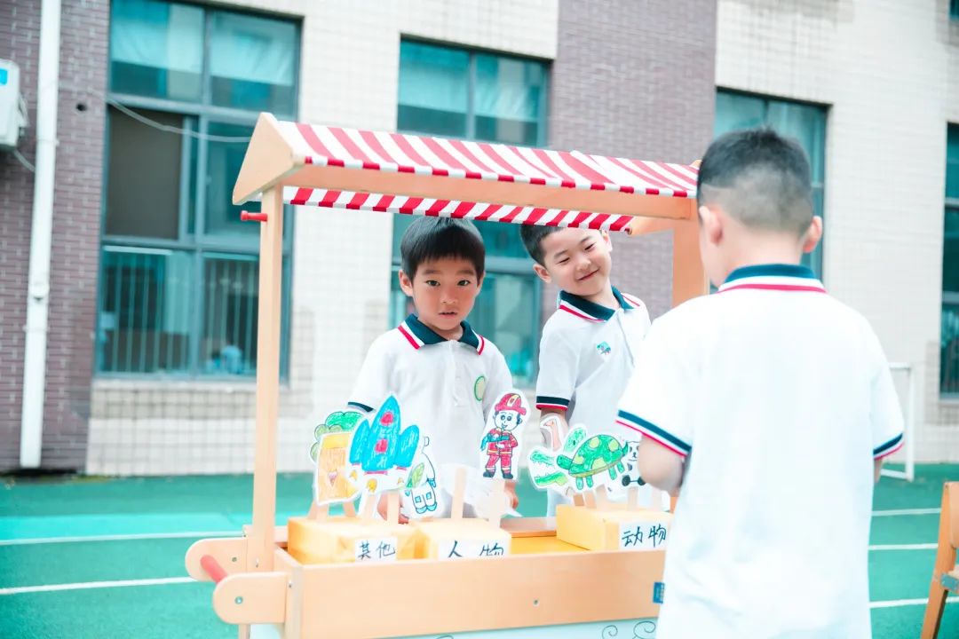https://ljyey.wxlxjy.com/contents/sitefiles2044/10222167/images/44032557.jpeg