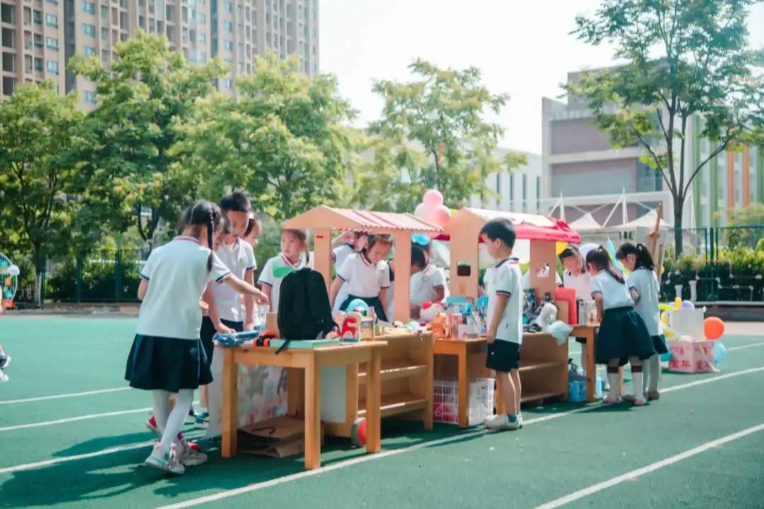 https://ljyey.wxlxjy.com/contents/sitefiles2044/10222167/images/44032661.jpeg