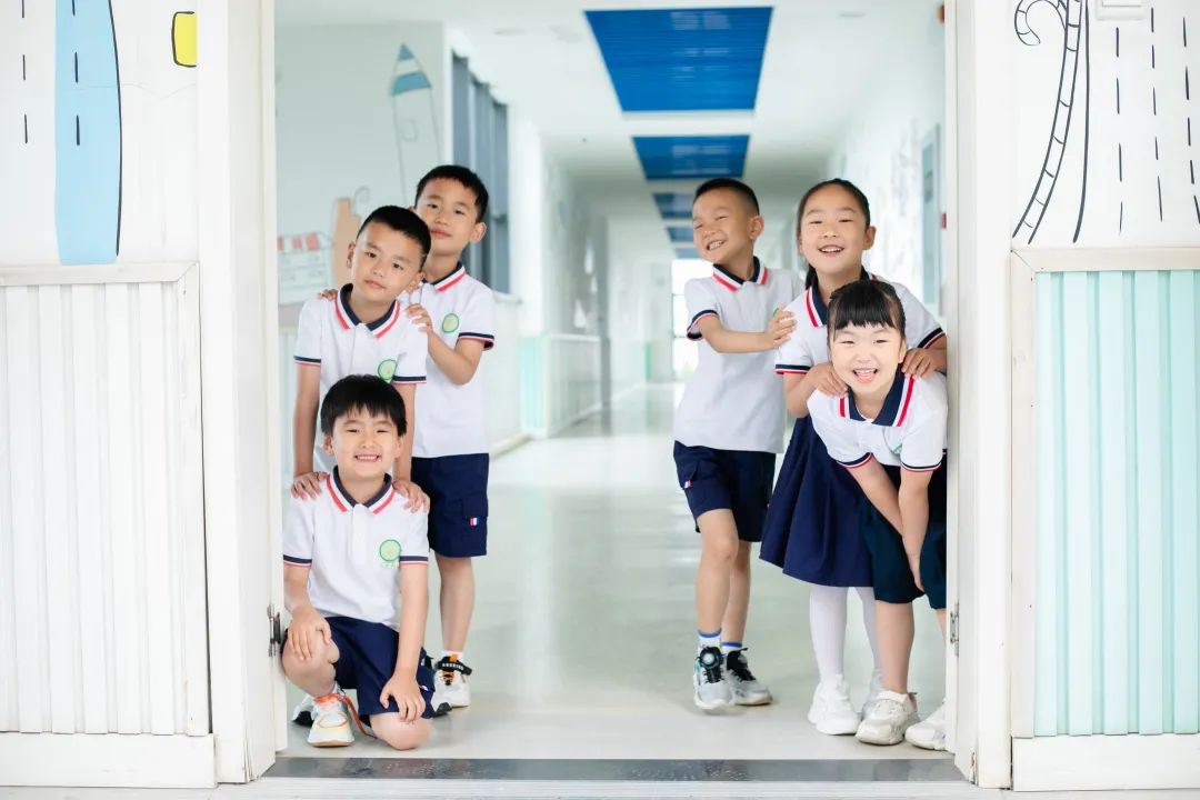 https://ljyey.wxlxjy.com/contents/sitefiles2044/10222167/images/44032666.jpeg