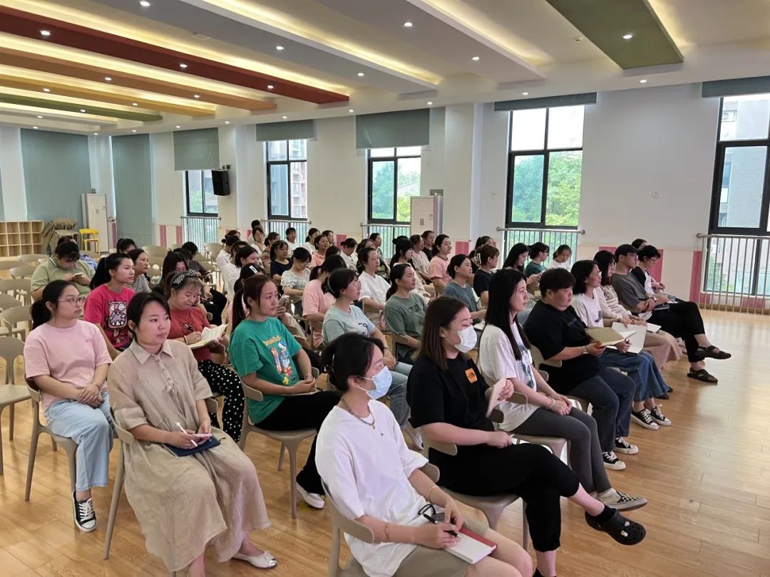 https://ljyey.wxlxjy.com/contents/sitefiles2044/10222167/images/46072784.jpeg