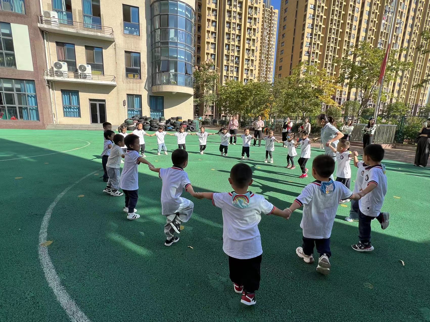 https://ljyey.wxlxjy.com/contents/sitefiles2044/10222167/images/46748923.jpg