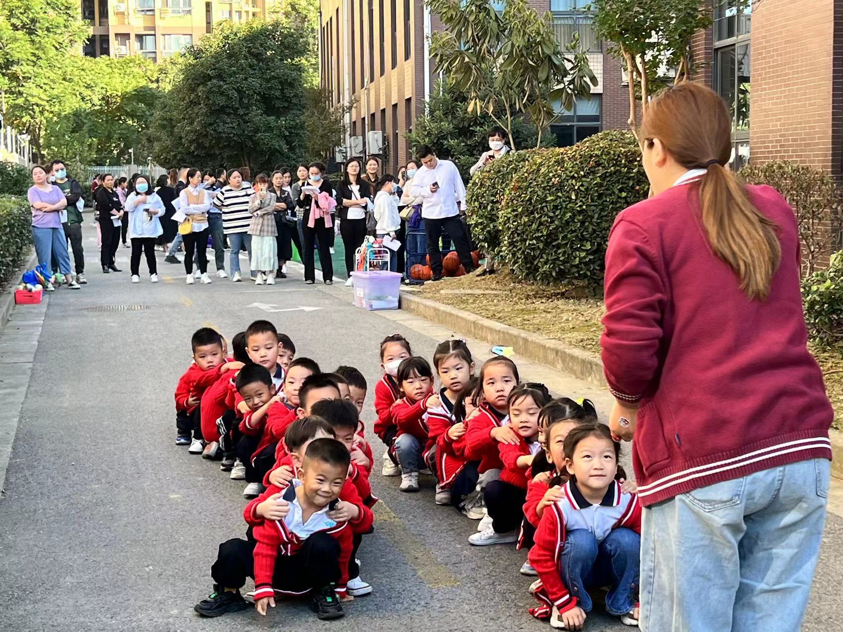 https://ljyey.wxlxjy.com/contents/sitefiles2044/10222167/images/46756614.jpg