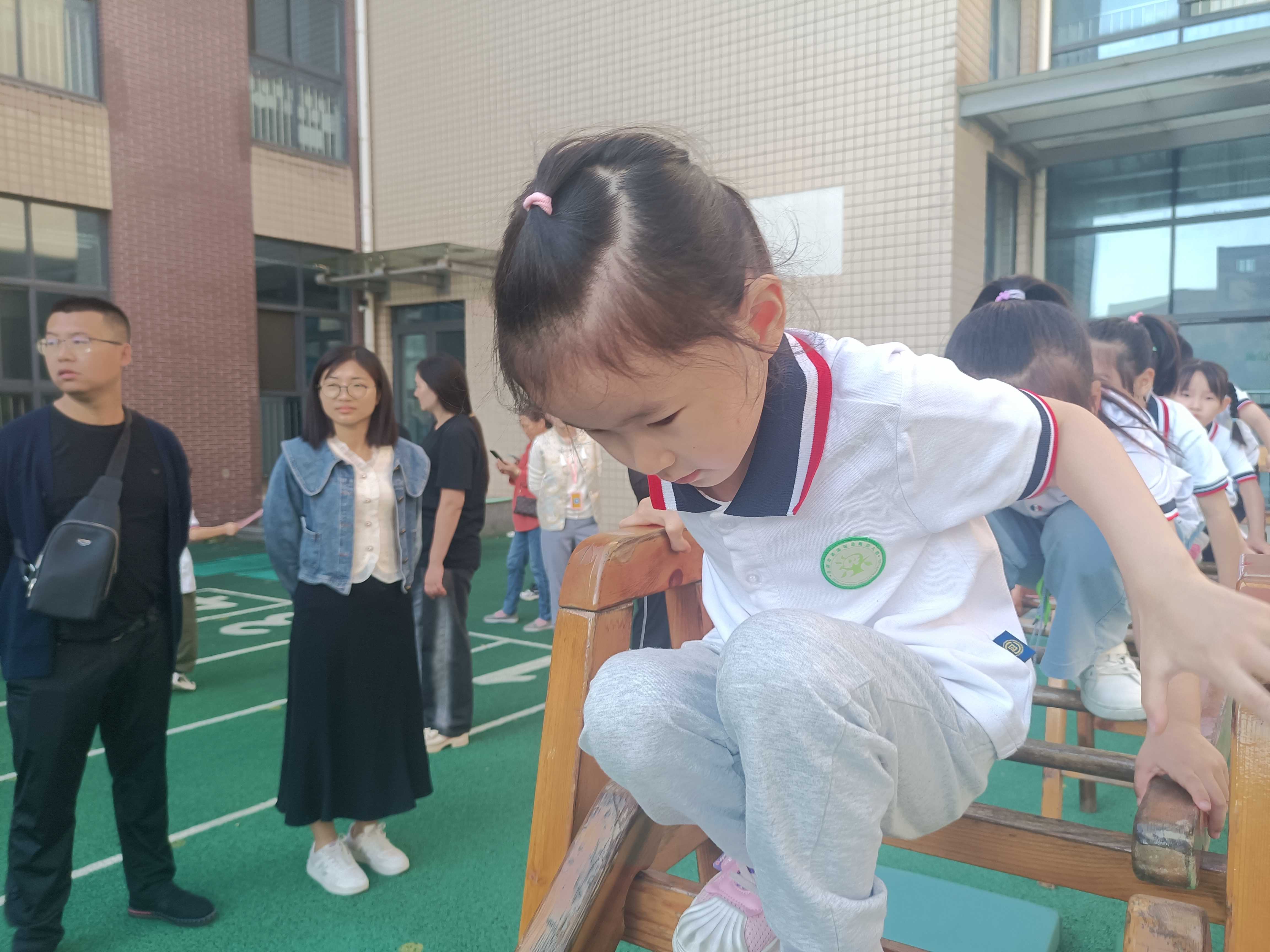https://ljyey.wxlxjy.com/contents/sitefiles2065/10327692/images/47209424.jpg
