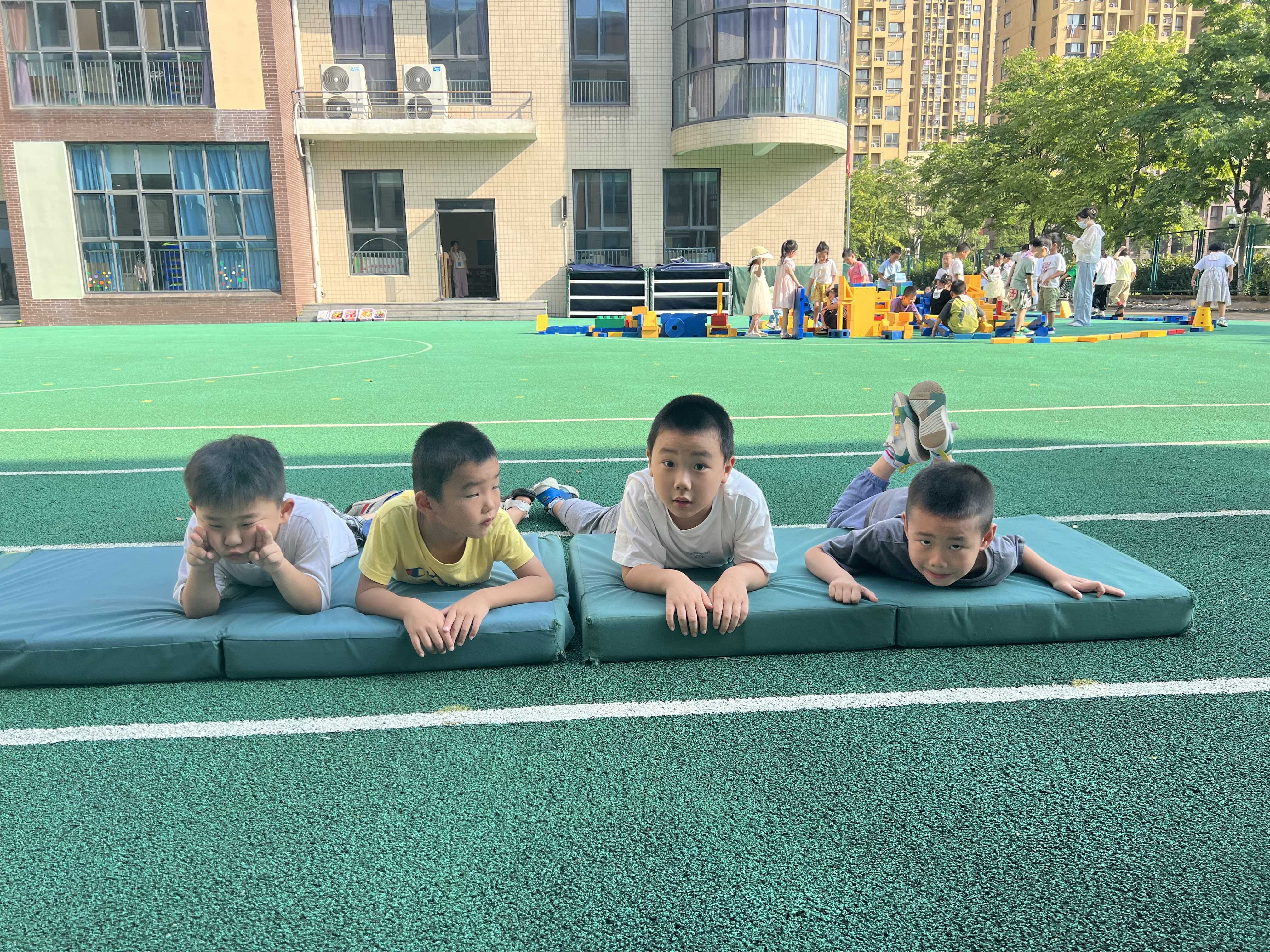 https://ljyey.wxlxjy.com/contents/sitefiles2065/10327692/images/47567756.jpg