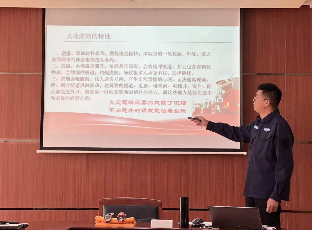 https://ljyey.wxlxjy.com/contents/sitefiles2065/10327692/images/49335836.jpeg