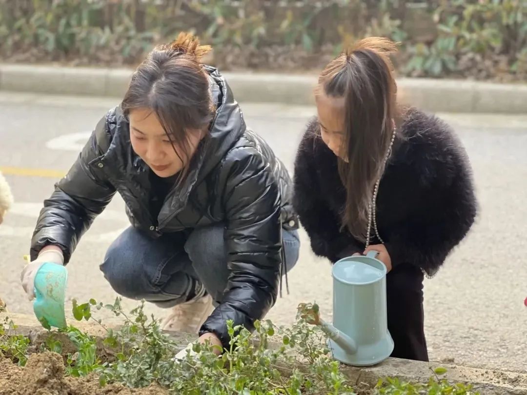 https://ljyey.wxlxjy.com/contents/sitefiles2065/10327692/images/49336081.jpeg