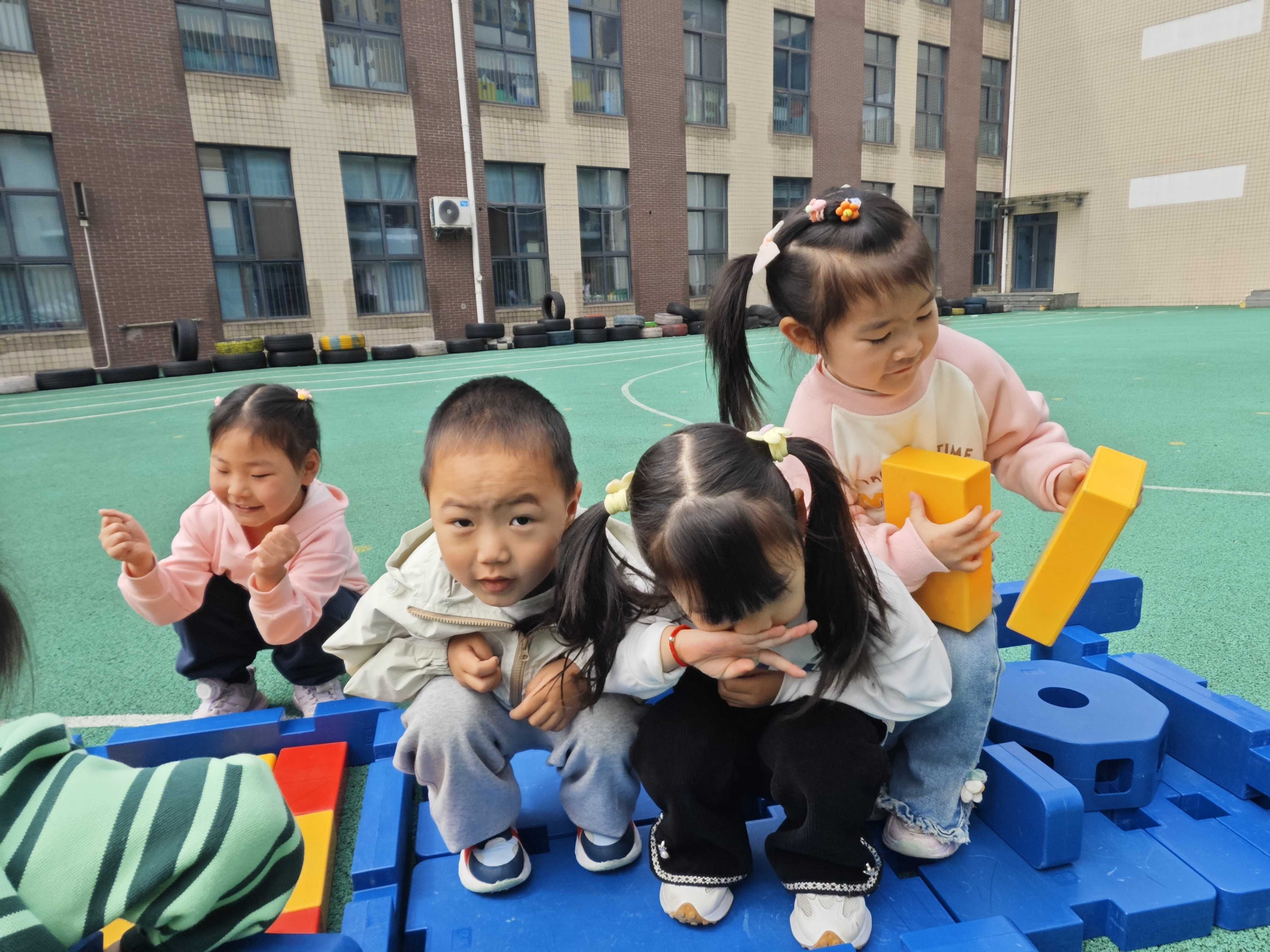 https://ljyey.wxlxjy.com/contents/sitefiles2065/10327692/images/49985456.jpg